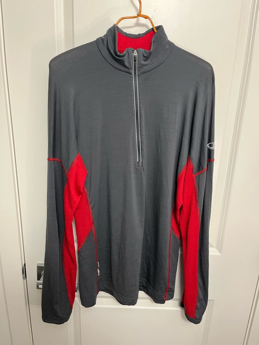 Icebreaker Men's Merino Wool 200 Tech Quarter Zip Thermal Top in size L
